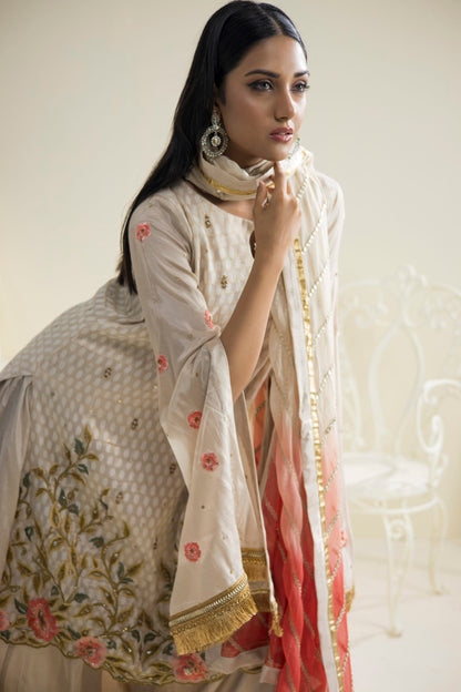 Qainaat